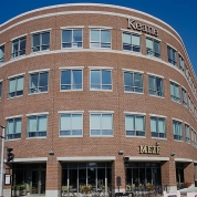 10820-80100_city_square-e