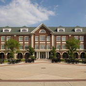 11056a10-college_of_new-e
