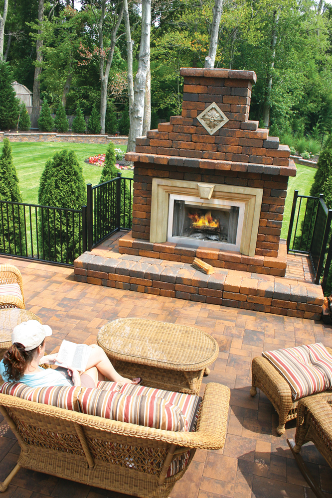 Outdoor Living Gallery Kings Building Material Oyster Blend Verona Fireplace